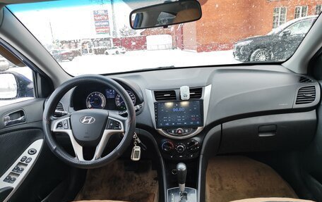 Hyundai Solaris II рестайлинг, 2012 год, 990 000 рублей, 11 фотография