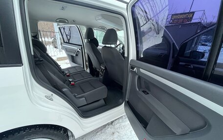 Volkswagen Touran III, 2013 год, 850 000 рублей, 13 фотография