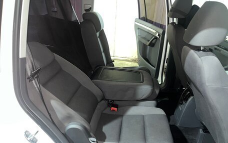 Volkswagen Touran III, 2013 год, 850 000 рублей, 16 фотография