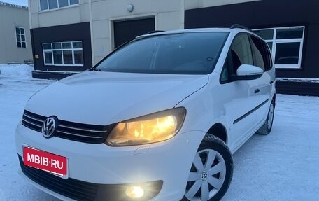 Volkswagen Touran III, 2013 год, 850 000 рублей, 7 фотография