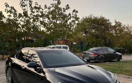 Toyota Camry, 2018 год, 2 800 000 рублей, 2 фотография