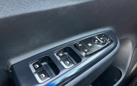 KIA Rio IV, 2018 год, 999 000 рублей, 20 фотография