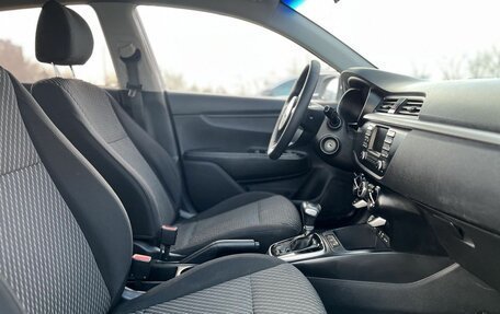 KIA Rio IV, 2018 год, 999 000 рублей, 22 фотография