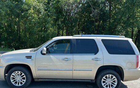 Cadillac Escalade III, 2008 год, 1 400 000 рублей, 4 фотография