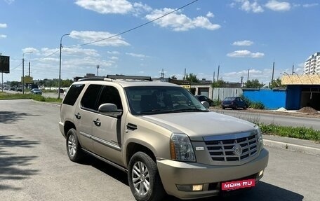 Cadillac Escalade III, 2008 год, 1 400 000 рублей, 2 фотография