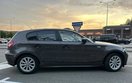 BMW 1 серия, 2005 год, 600 000 рублей, 3 фотография