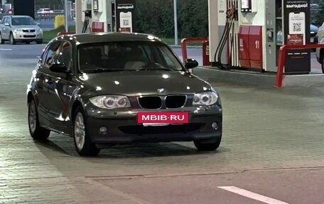 BMW 1 серия, 2005 год, 600 000 рублей, 11 фотография