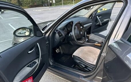 BMW 1 серия, 2005 год, 600 000 рублей, 10 фотография