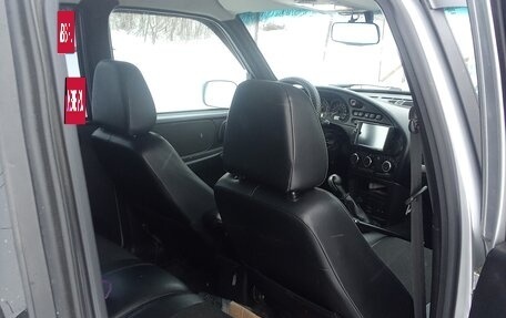 Chevrolet Niva I рестайлинг, 2011 год, 450 000 рублей, 6 фотография