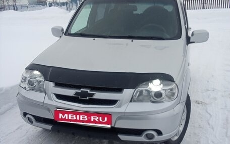 Chevrolet Niva I рестайлинг, 2011 год, 450 000 рублей, 9 фотография