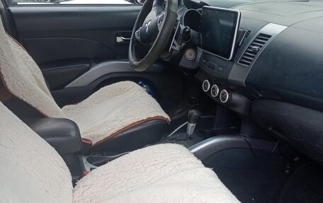 Mitsubishi Outlander III рестайлинг 3, 2007 год, 990 000 рублей, 6 фотография