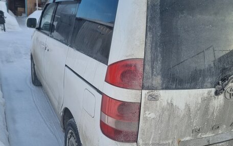 Toyota Noah III, 2002 год, 800 000 рублей, 2 фотография