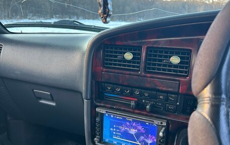 Toyota Hilux Surf III рестайлинг, 1993 год, 900 000 рублей, 12 фотография