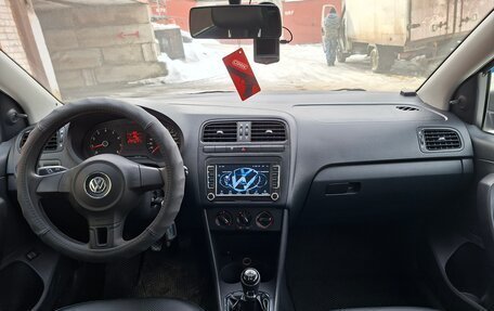 Volkswagen Polo VI (EU Market), 2013 год, 710 000 рублей, 18 фотография