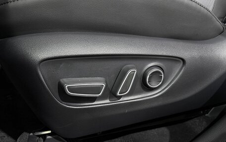 Toyota Highlander, 2025 год, 6 299 000 рублей, 24 фотография