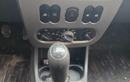 Renault Logan I, 2010 год, 400 000 рублей, 4 фотография