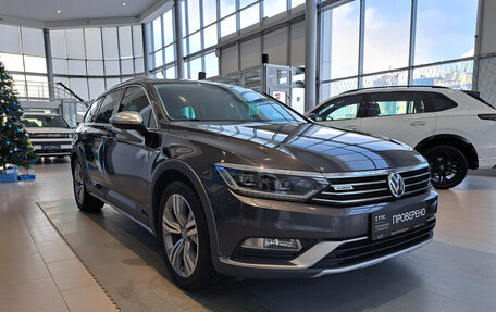 Volkswagen Passat B8 рестайлинг, 2018 год, 2 911 000 рублей, 3 фотография