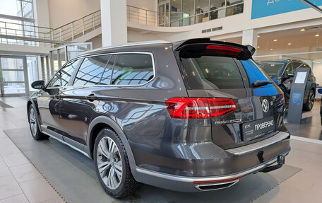 Volkswagen Passat B8 рестайлинг, 2018 год, 2 911 000 рублей, 8 фотография