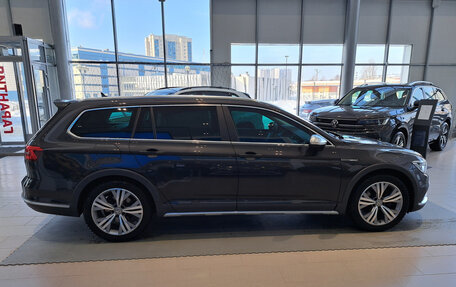 Volkswagen Passat B8 рестайлинг, 2018 год, 2 911 000 рублей, 5 фотография