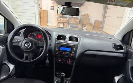 Volkswagen Polo VI (EU Market), 2011 год, 630 000 рублей, 11 фотография