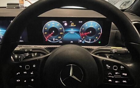 Mercedes-Benz A-Класс, 2018 год, 2 200 000 рублей, 20 фотография