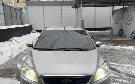 Ford Focus II рестайлинг, 2010 год, 675 000 рублей, 3 фотография