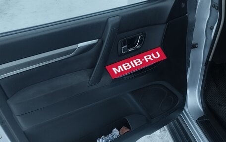 Mitsubishi Pajero IV, 2008 год, 1 400 000 рублей, 7 фотография