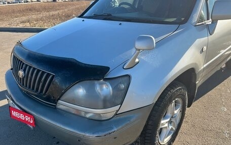 Toyota Harrier, 1998 год, 700 000 рублей, 9 фотография