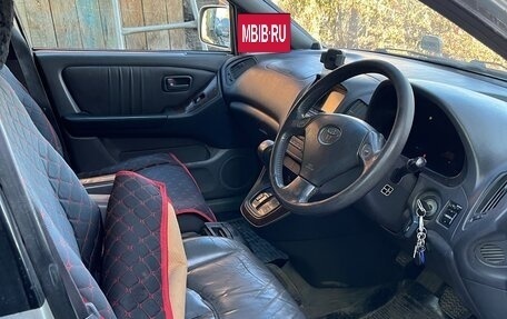 Toyota Harrier, 1998 год, 700 000 рублей, 16 фотография