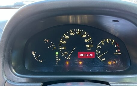 Toyota Harrier, 1998 год, 700 000 рублей, 14 фотография