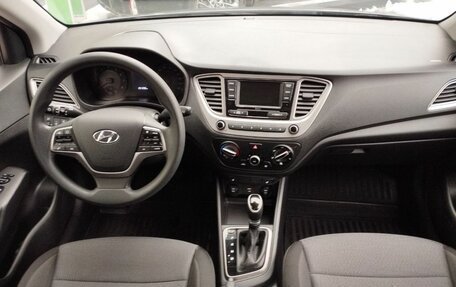 Hyundai Solaris II рестайлинг, 2021 год, 1 290 000 рублей, 9 фотография