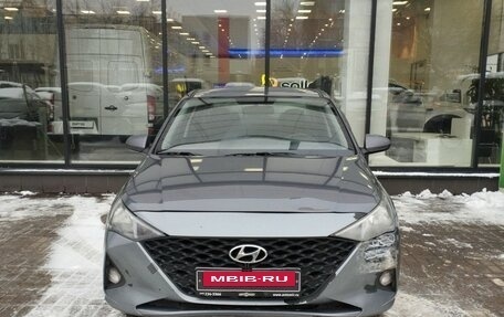 Hyundai Solaris II рестайлинг, 2021 год, 1 290 000 рублей, 2 фотография