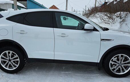 Jaguar E-Pace, 2018 год, 3 100 000 рублей, 3 фотография