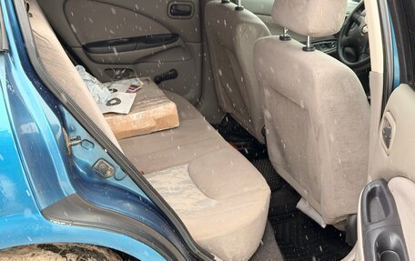 Nissan Almera, 2001 год, 270 000 рублей, 9 фотография