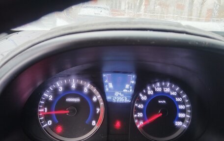 Hyundai Solaris II рестайлинг, 2013 год, 760 000 рублей, 31 фотография