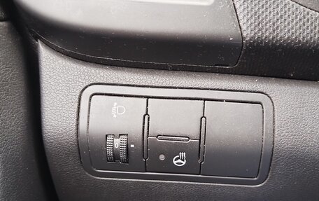 Hyundai Solaris II рестайлинг, 2013 год, 760 000 рублей, 27 фотография