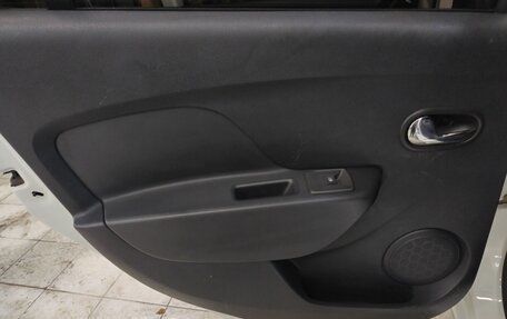 Renault Sandero II рестайлинг, 2017 год, 920 000 рублей, 15 фотография