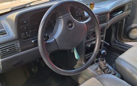 Daewoo Nexia I рестайлинг, 2003 год, 135 000 рублей, 11 фотография