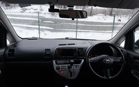 Toyota Wish II, 2003 год, 690 000 рублей, 13 фотография