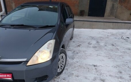 Toyota Wish II, 2003 год, 690 000 рублей, 2 фотография
