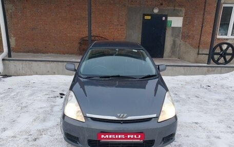 Toyota Wish II, 2003 год, 690 000 рублей, 3 фотография