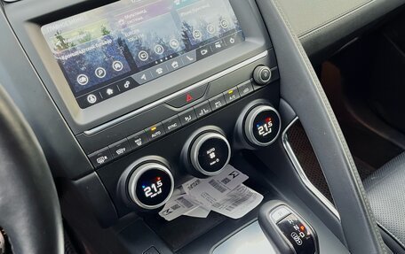 Jaguar E-Pace, 2019 год, 2 700 000 рублей, 9 фотография