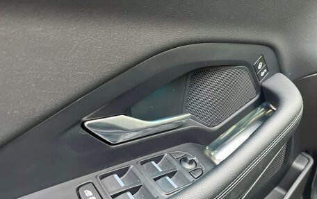 Jaguar E-Pace, 2019 год, 2 700 000 рублей, 15 фотография