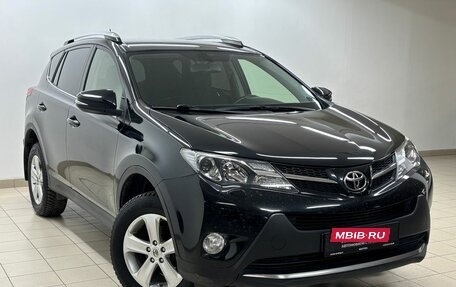 Toyota RAV4, 2015 год, 2 300 000 рублей, 3 фотография