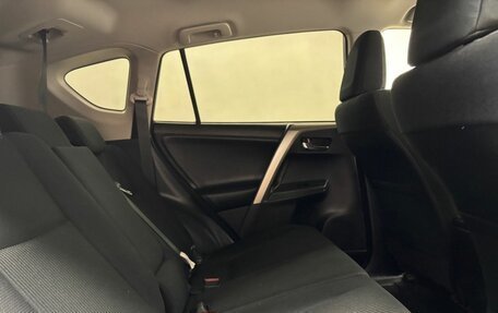 Toyota RAV4, 2015 год, 2 300 000 рублей, 12 фотография