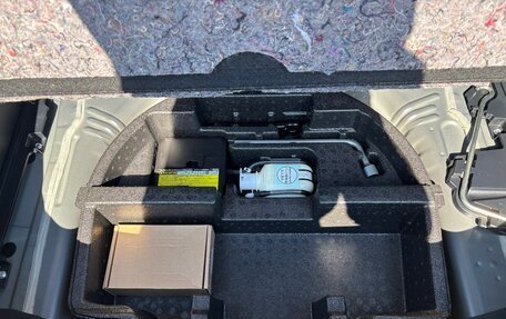 Toyota Vitz, 2018 год, 1 200 000 рублей, 8 фотография