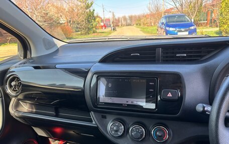 Toyota Vitz, 2018 год, 1 200 000 рублей, 12 фотография