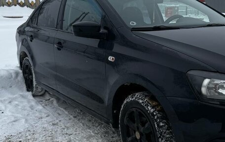 Volkswagen Polo VI (EU Market), 2011 год, 500 000 рублей, 3 фотография