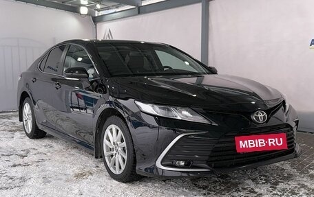 Toyota Camry, 2021 год, 2 399 000 рублей, 7 фотография