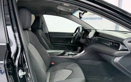 Toyota Camry, 2021 год, 2 399 000 рублей, 12 фотография